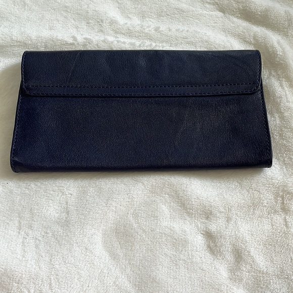 Michael Kors clutch - Picture 4 of 4